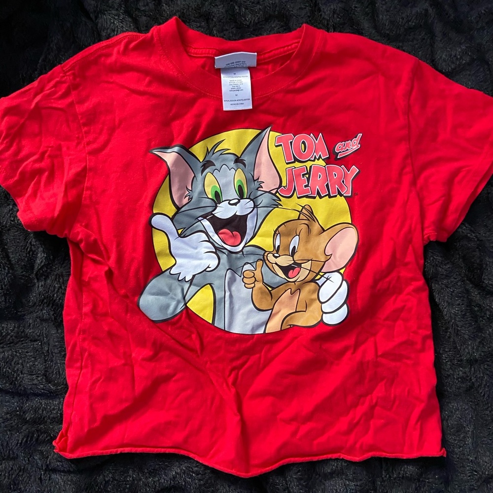 Red Tom and Jerry cropped tee